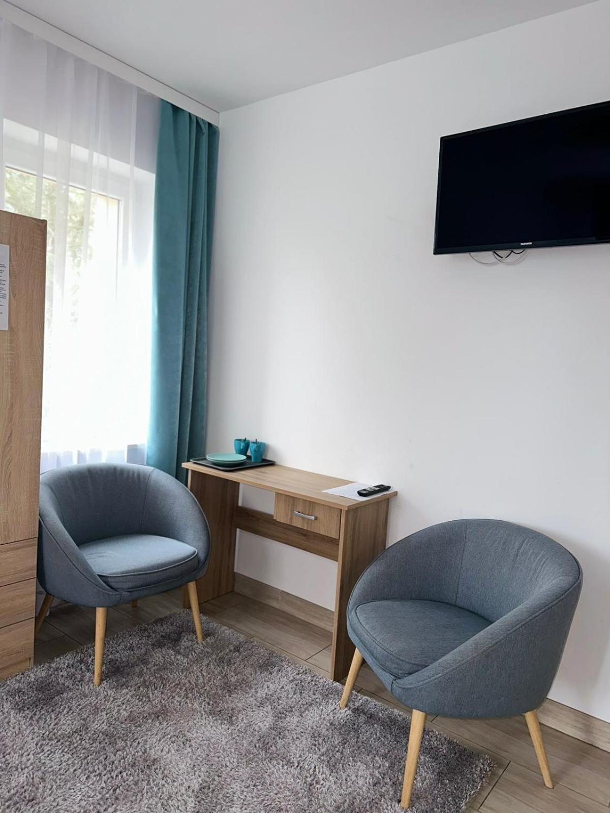 Hostel Mleczna - Metro Zacisze Warschau Buitenkant foto